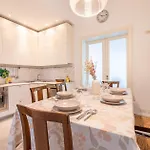 La Delle Stelle Tatil Evi *
